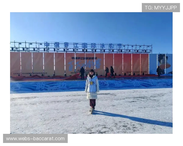 饶河运动员界江漫步放松身心 体育与自然融合创新赛事体验