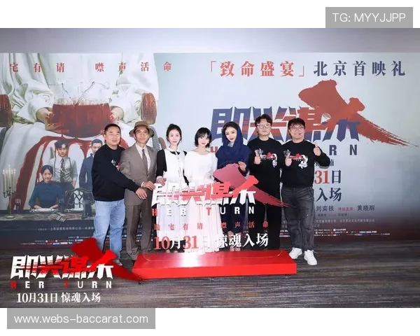 香港维园沙排赛场摩天大楼环抱 选手赞设施完善观众热情 香港维园沙排赛场摩天大楼环抱 选手赞设施完善观众热情